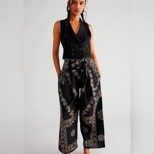 Free People Samara Embroidered Pants NWOT XS/S